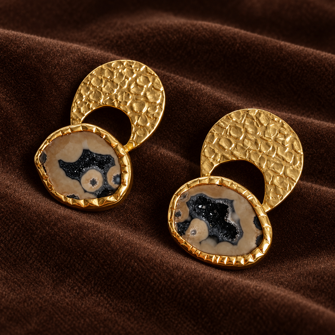 Byzantine Gold Hammered Agate Druzy Earrings | Ivory & Black