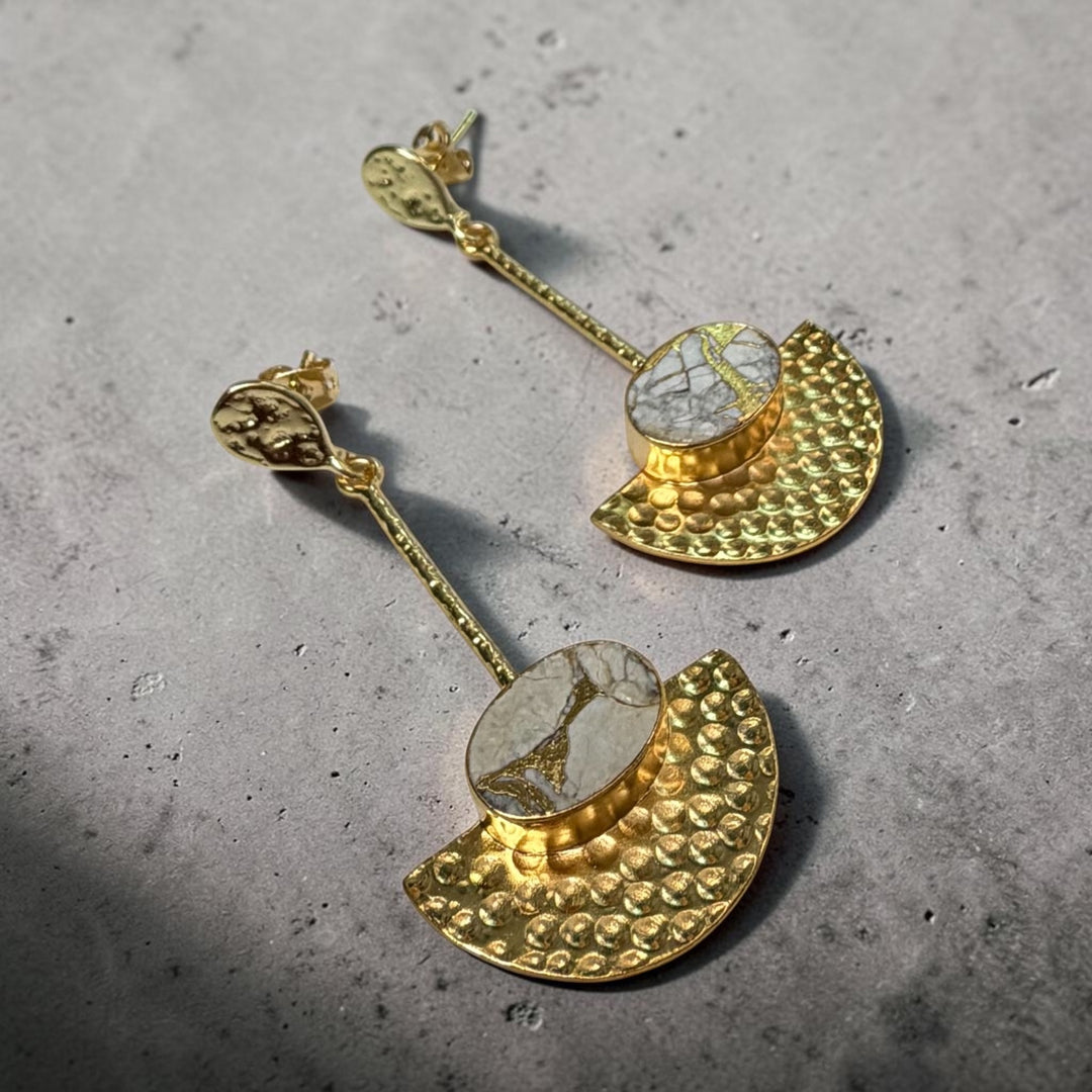 Hammered Mojave Drop Earrings  White Howlite or Ruby Mojave | 18k Gold Plated