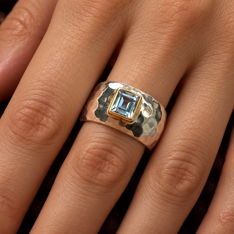 Aquamarine Horizon Sovereign Ring