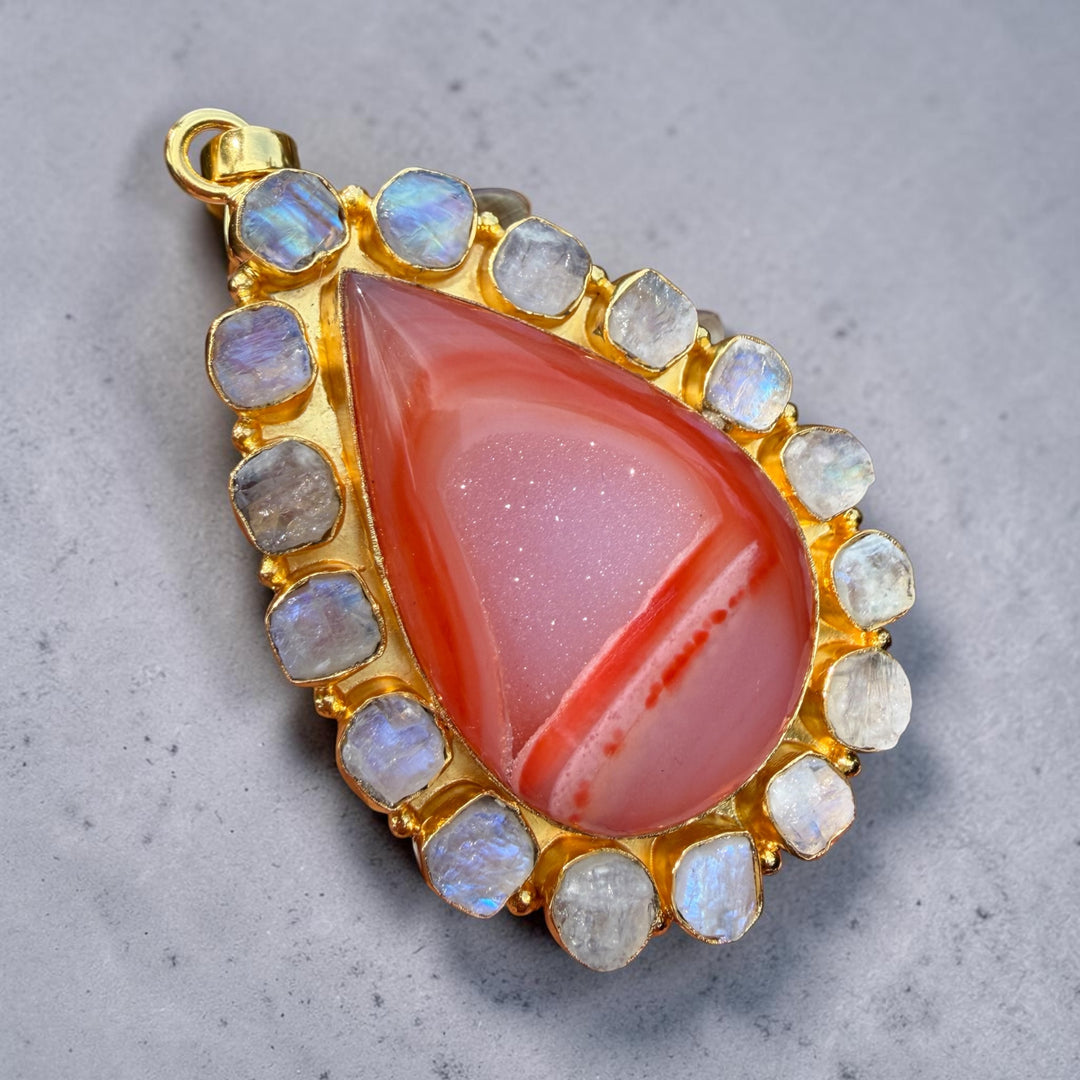 Solar Bloom Pendant – Peach Agate Druzy & Rainbow Moonstone