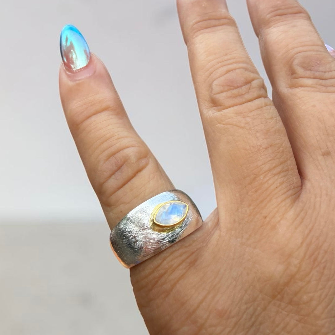 Moonstone Sovereign Ring