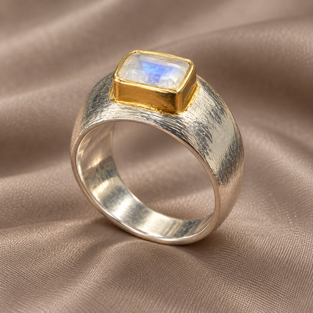 Rainbow Moonstone Sovereign Ring