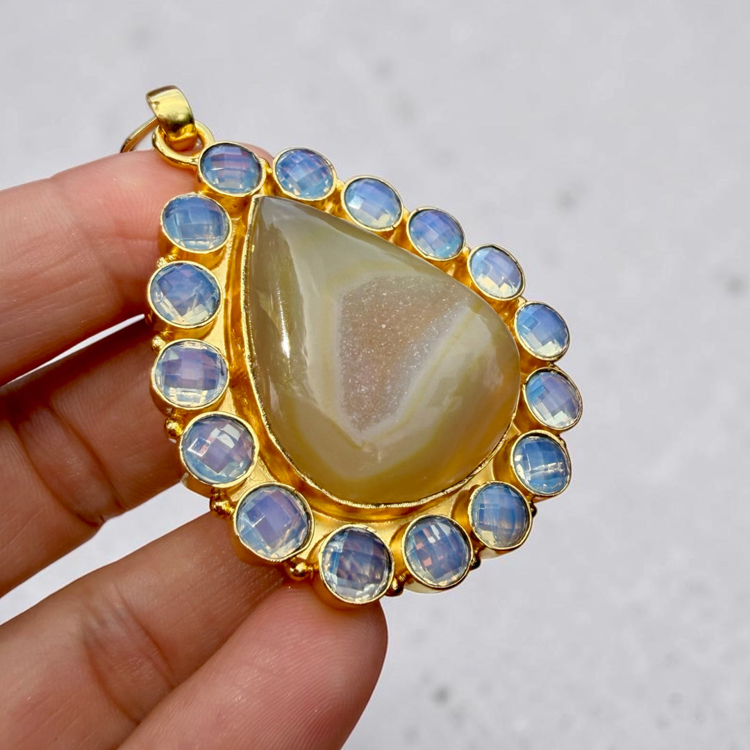 Solar Bloom Champagne Agate Druzy & Moonstone Pendant Necklace