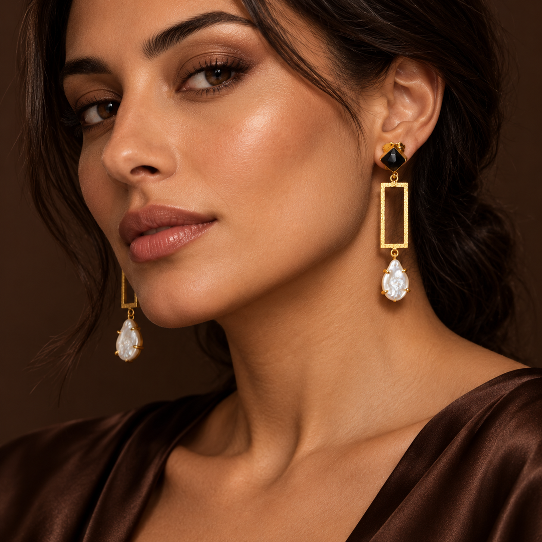 Noir Serenity Earrings