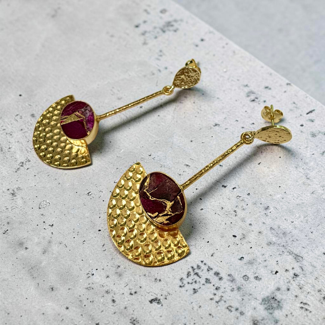 Hammered Mojave Drop Earrings  White Howlite or Ruby Mojave | 18k Gold Plated