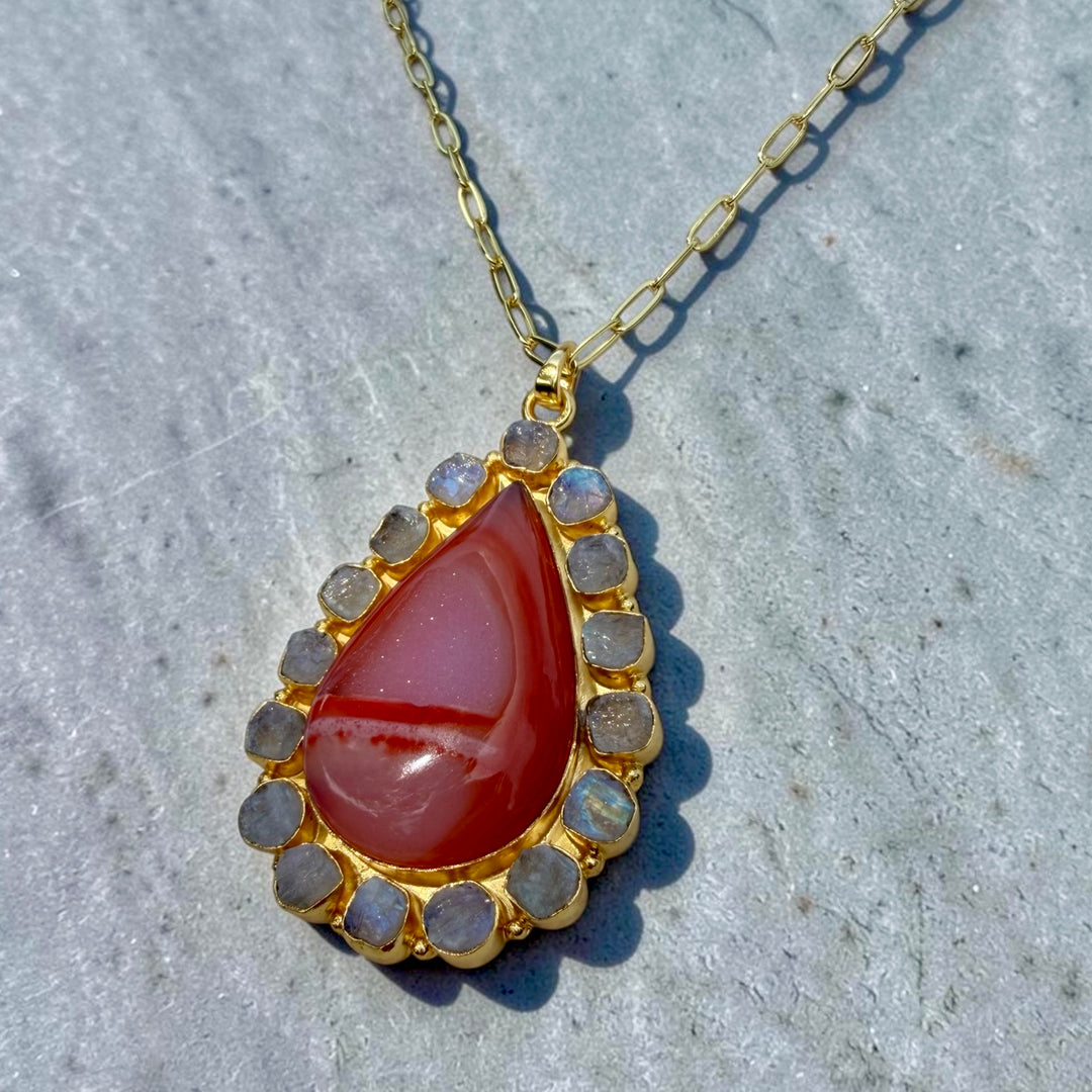 Solar Bloom Pendant – Peach Agate Druzy & Rainbow Moonstone