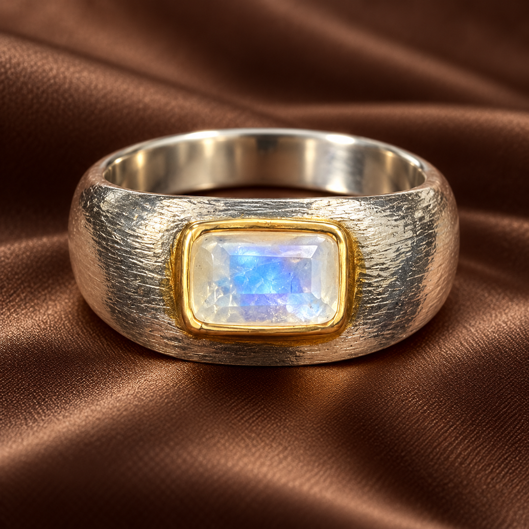Rainbow Moonstone Sovereign Ring