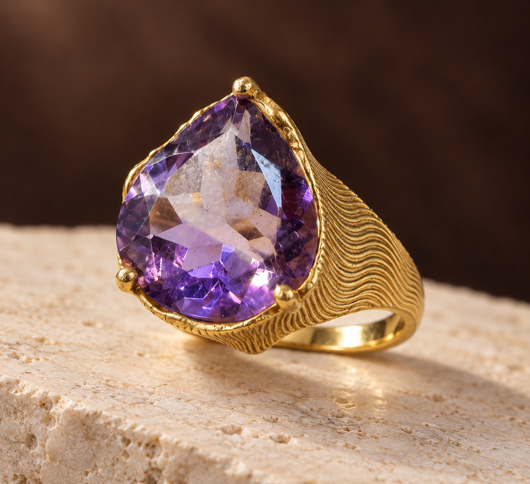The Gilded Dune Amethyst Ring
