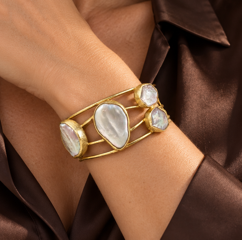 Moon Tide | Baroque Freshwater Pearl Gold Bangle